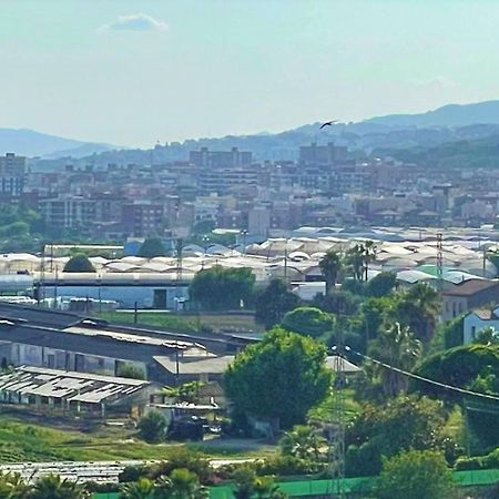 Apartamento Con Piscina Y Gran Terraza Con Vistas - Muy Cerca De La Playa, El Centro Y La Estacion Apartamento Vilassar De Mar Exterior foto