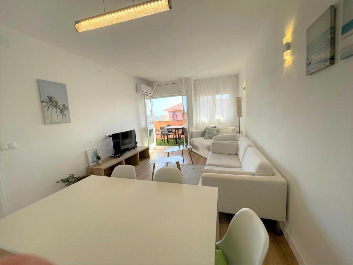 Apartamento Con Piscina Y Gran Terraza Con Vistas - Muy Cerca De La Playa, El Centro Y La Estacion Apartamento Vilassar De Mar Exterior foto
