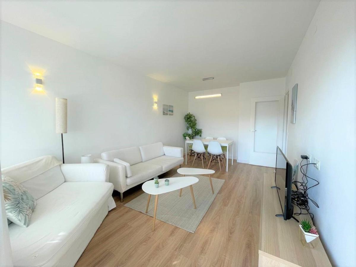 Apartamento Con Piscina Y Gran Terraza Con Vistas - Muy Cerca De La Playa, El Centro Y La Estacion Apartamento Vilassar De Mar Exterior foto