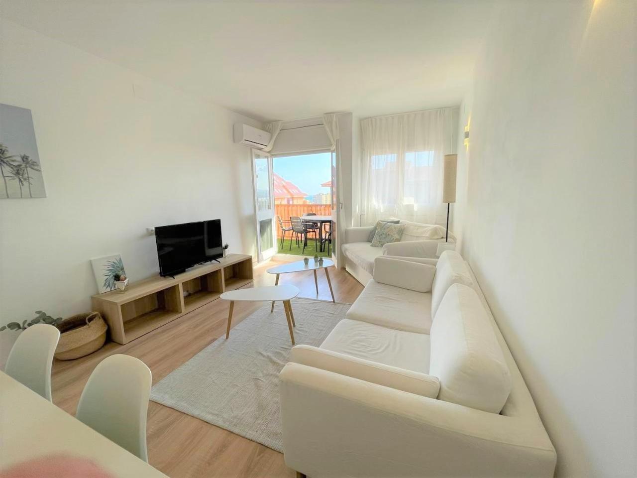 Apartamento Con Piscina Y Gran Terraza Con Vistas - Muy Cerca De La Playa, El Centro Y La Estacion Apartamento Vilassar De Mar Exterior foto